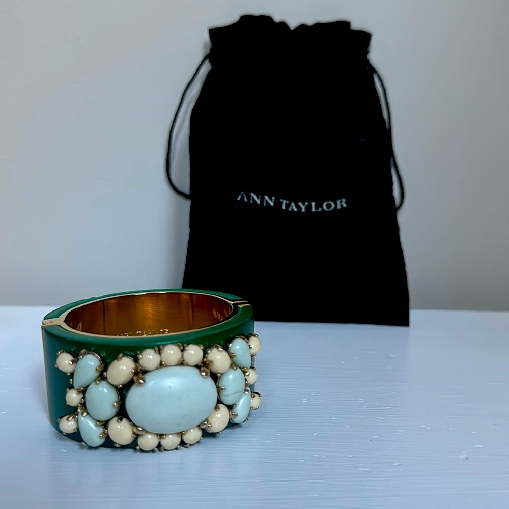 Ann Taylor Green and Gold Wood/Brass/Stone Statement Bracelet. NWOT